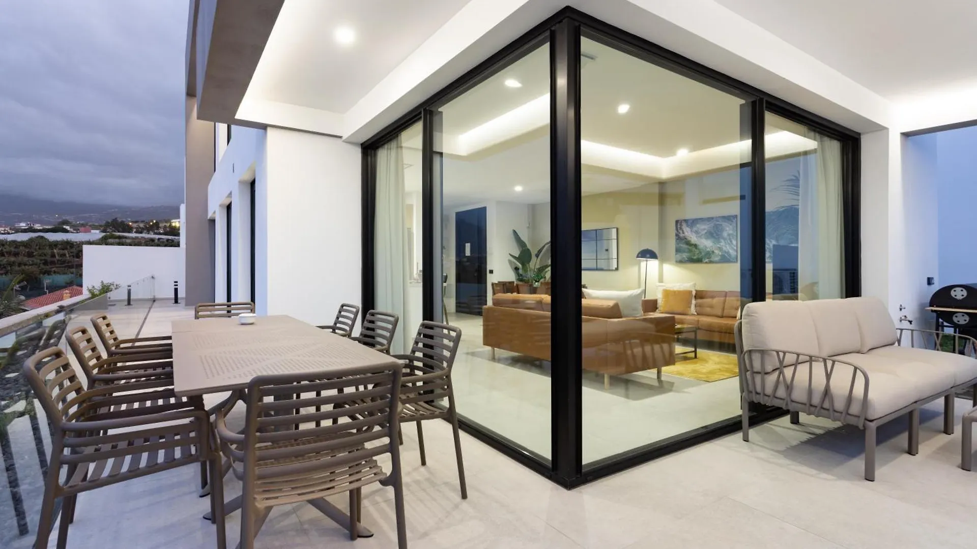 בית נופש Realejo Bajo New ! Gorvorana Norte - Private Pool, Bbq, 8Pax